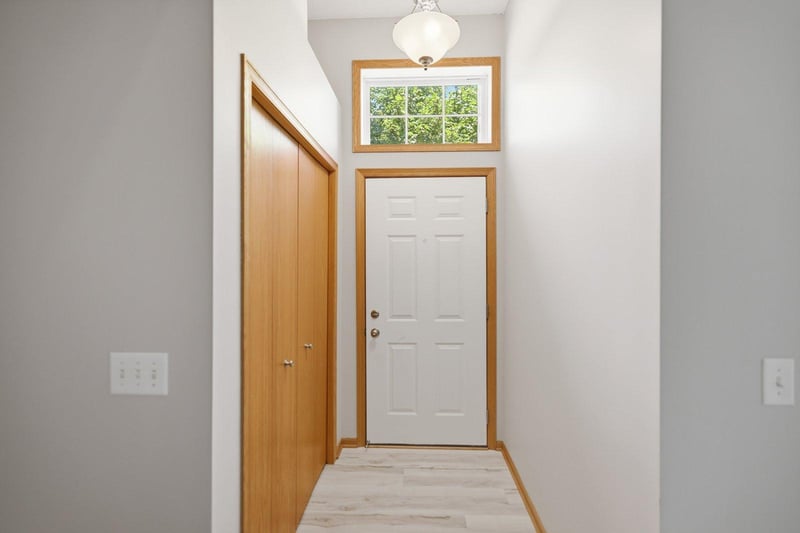 3045 Cutters Grove Ave, Anoka, MN 55303