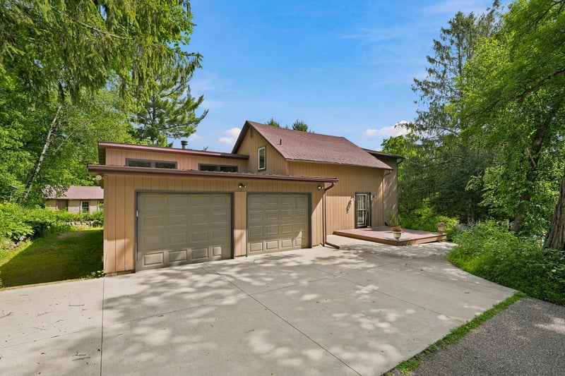 146 Green Spring Rd, Red Wing, MN 55066