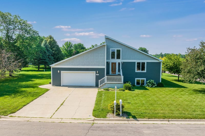 3801 Cedar Park Rd, Fairmont, MN 56031