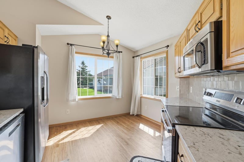 1761 Ojibway Dr, Centerville, MN 55038