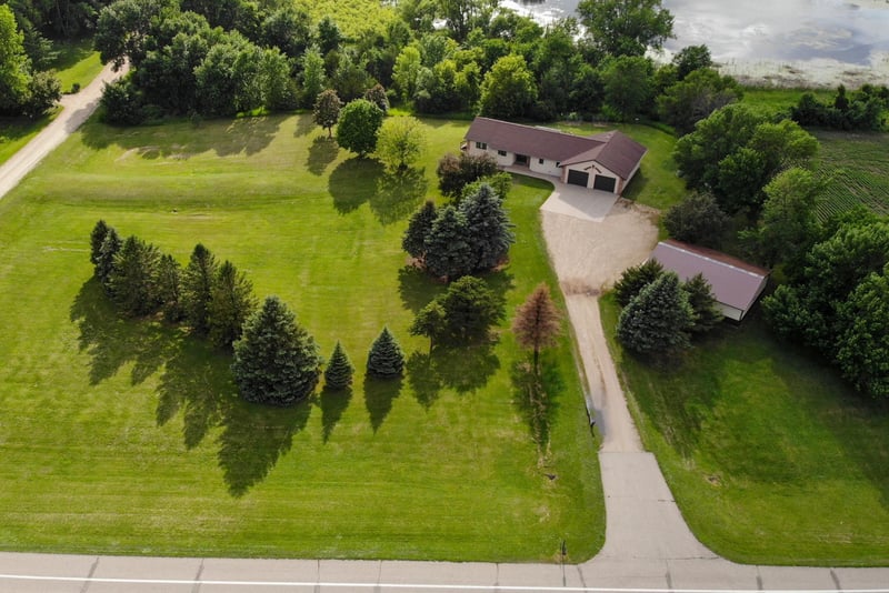1800 30 St NW, Willmar, MN 56201