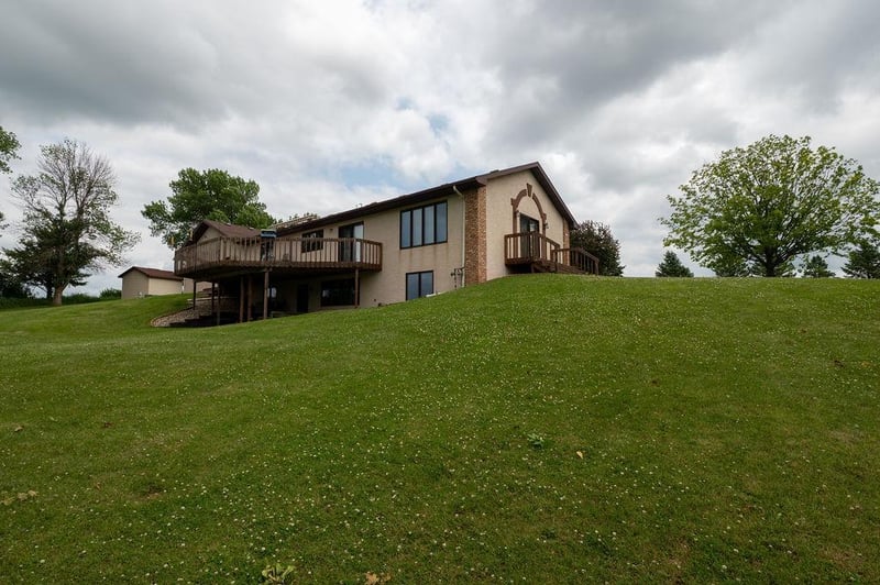 1800 30 St NW, Willmar, MN 56201
