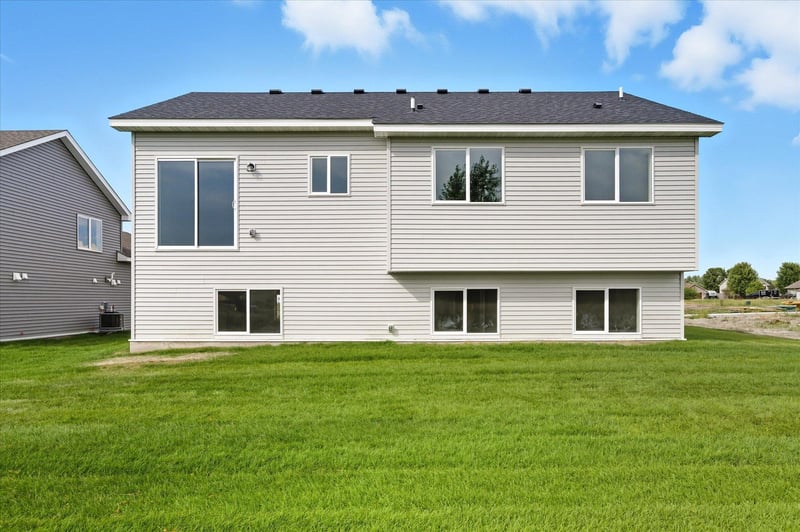 4690 89th St NE, Monticello, MN 55362