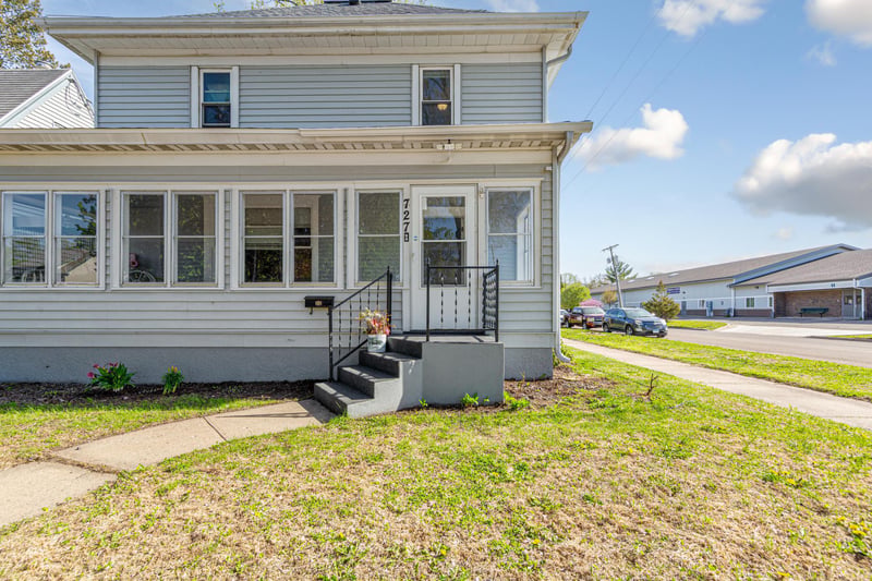727 2nd St NW, Faribault, MN 55021