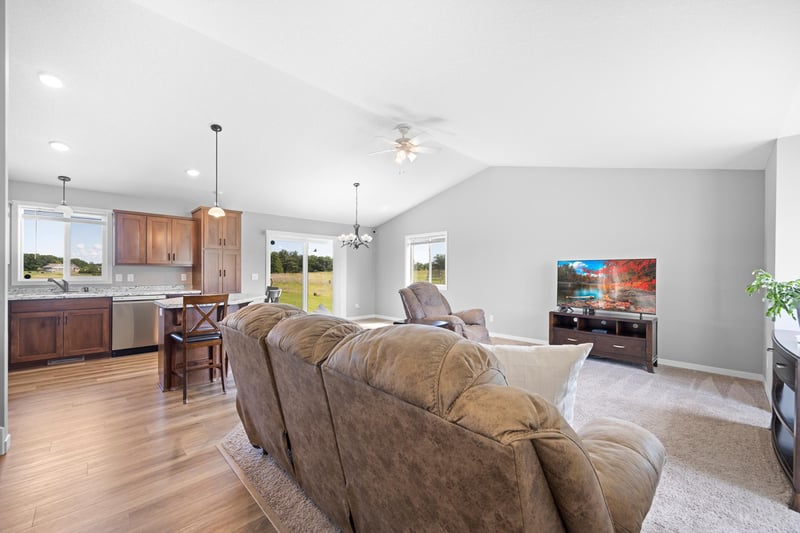 15304 290th Ave NW, Zimmerman, MN 55398