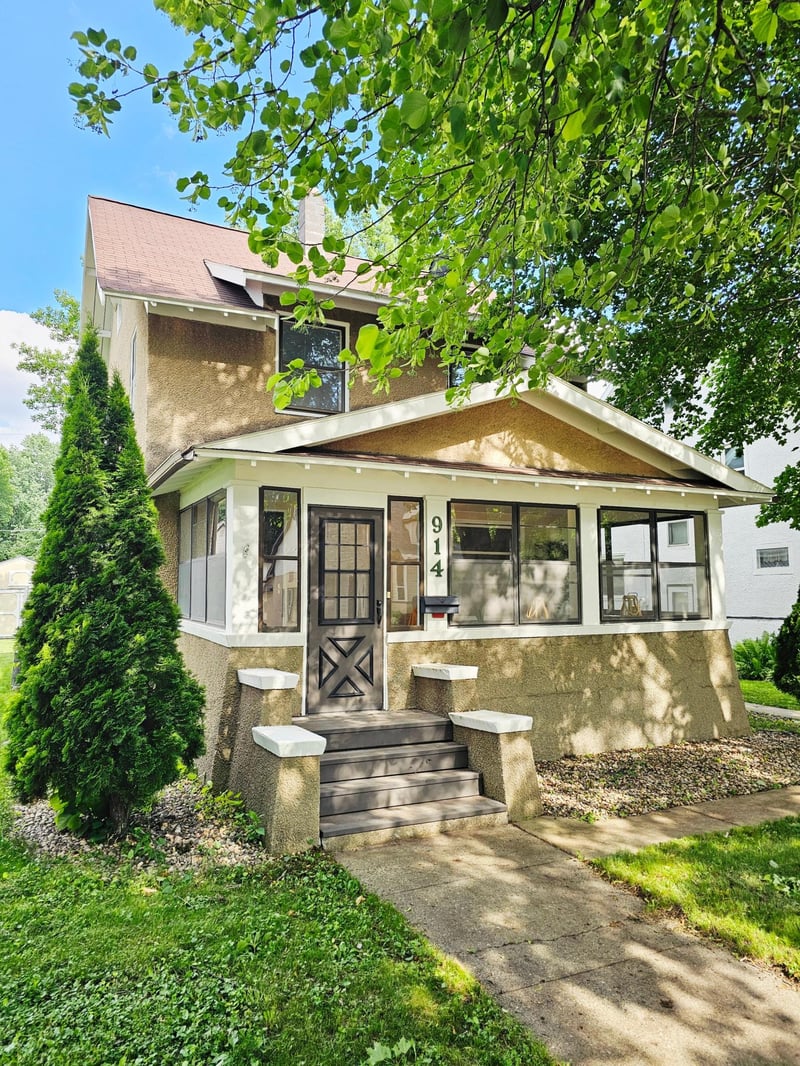 914 N 4th St, Montevideo, MN 56265