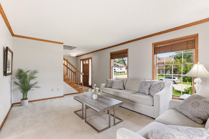 455 High Point Curve S, Maplewood, MN 55119