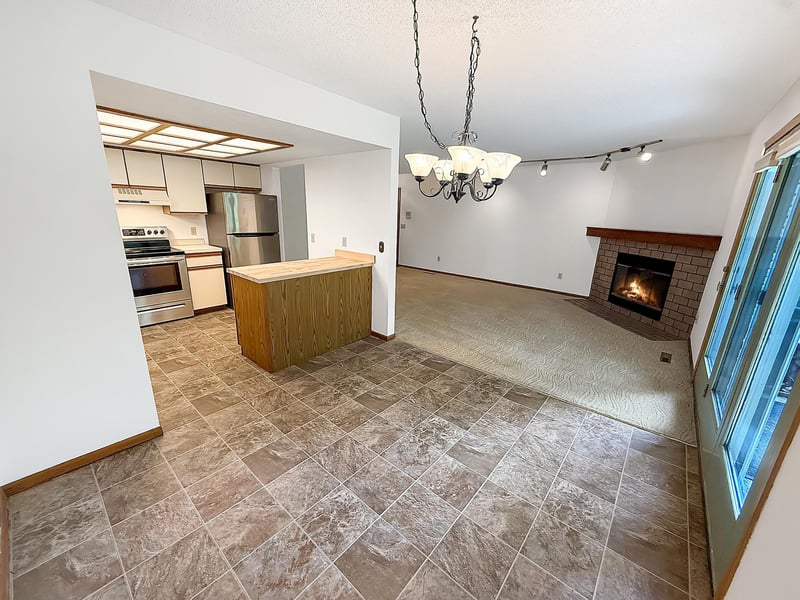 18516 Creeks Bend Dr, Minnetonka, MN 55345