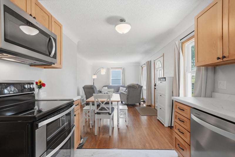 1953 Nebraska Ave E, Saint Paul, MN 55119