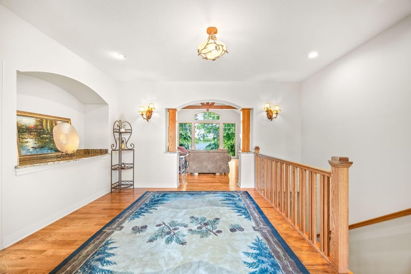 11668 E Laketowne Dr, Albertville, MN 55301