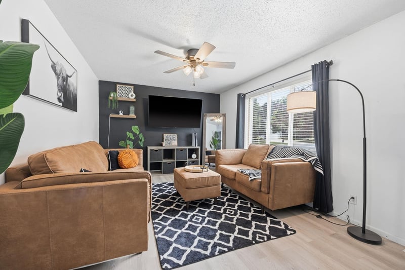 645 School Rd NW, Hutchinson, MN 55350