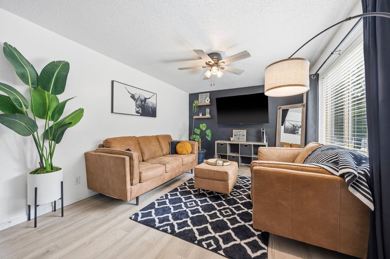 645 School Rd NW, Hutchinson, MN 55350