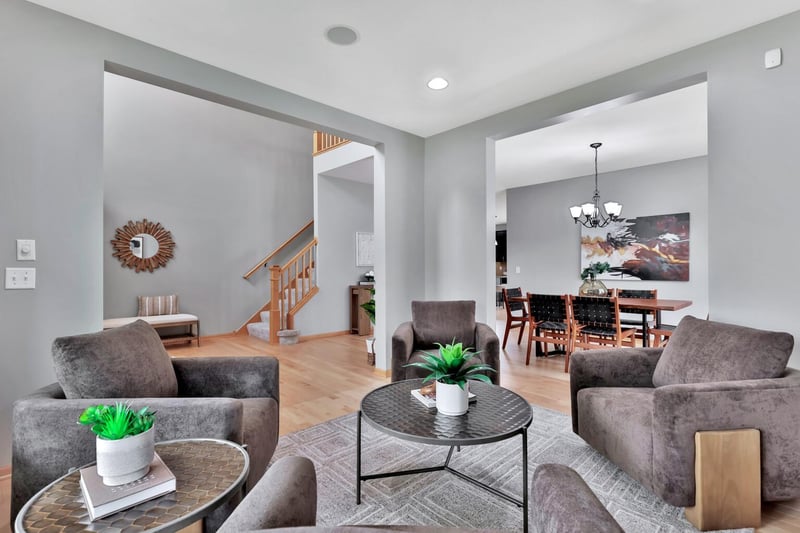 15376 Plumstone Dr, Eden Prairie, MN 55347