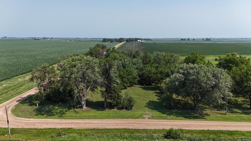 34038 190th St, Worthington, MN 56187
