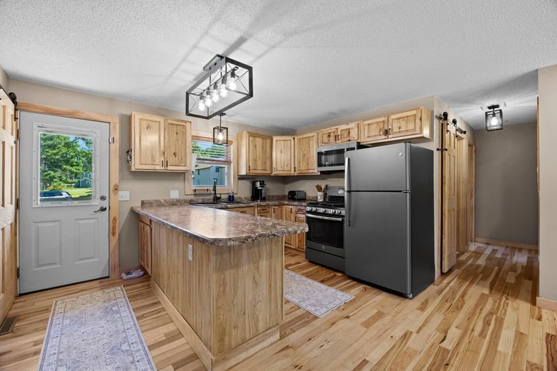 350 3rd Ave NW, Milaca, MN 56353