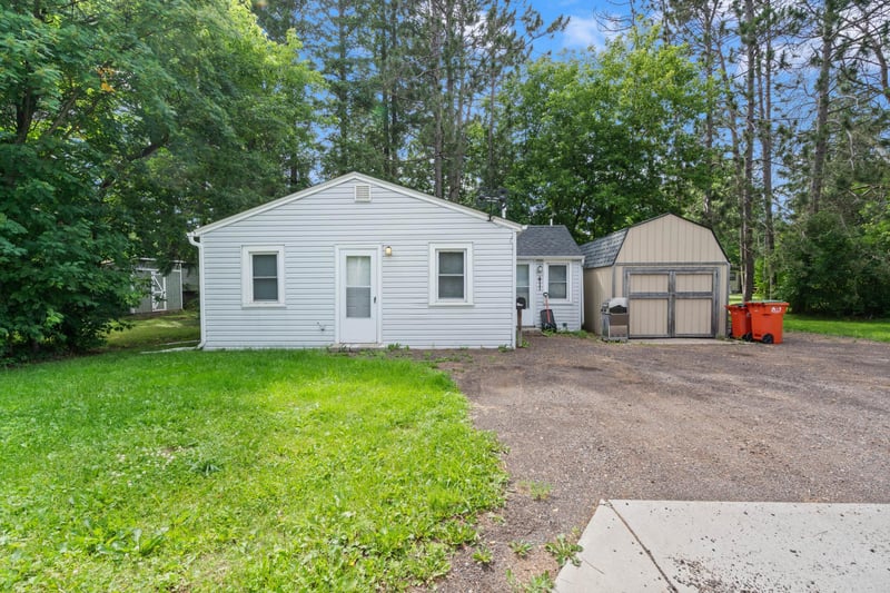 411 21st St, Cloquet, MN 55720