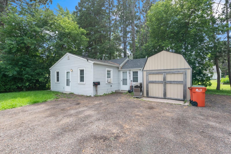 411 21st St, Cloquet, MN 55720