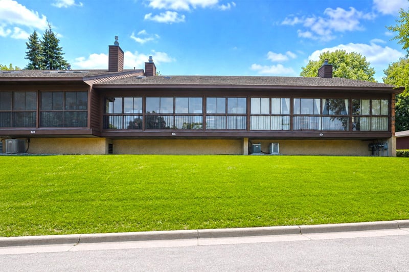 826 4th Ave NE, Waseca, MN 56093