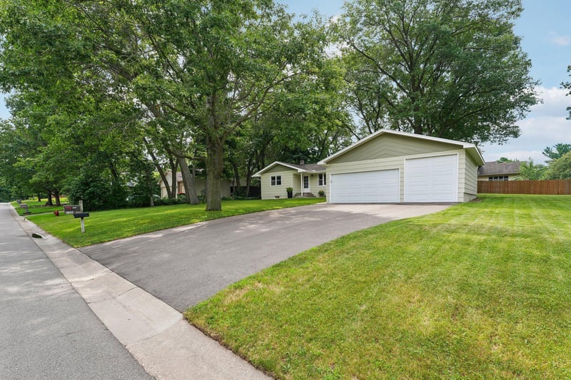 2324 130th Ave NW, Coon Rapids, MN 55448
