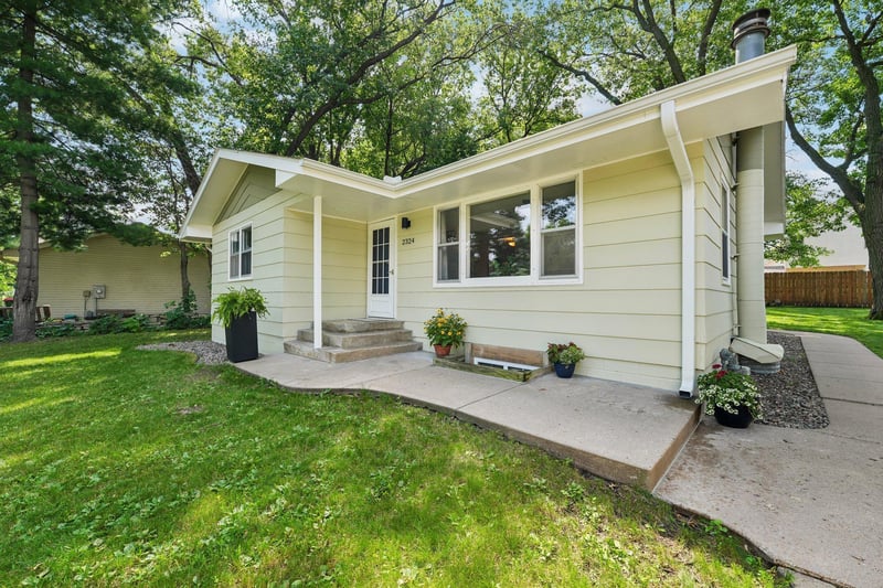 2324 130th Ave NW, Coon Rapids, MN 55448