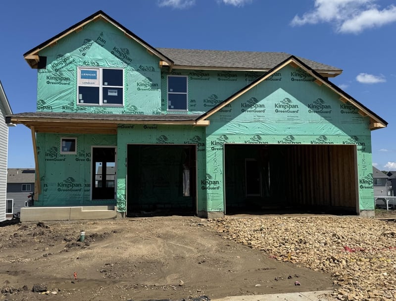18318 Gladiator Dr, Lakeville, MN 55044