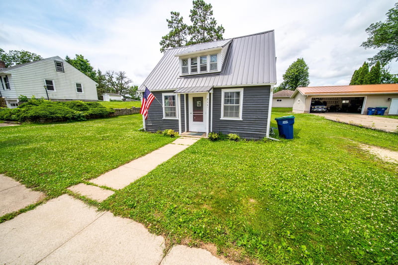 211 N Green St, Rushford, MN 55971