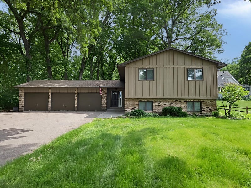 5940 Otter View Trl, White Bear Lake, MN 55110