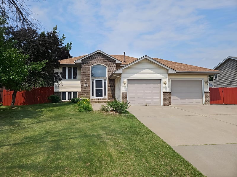 7051 147th Ave NW, Ramsey, MN 55303