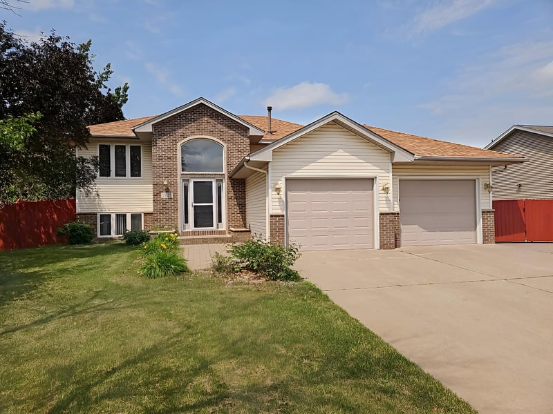 7051 147th Ave NW, Ramsey, MN 55303