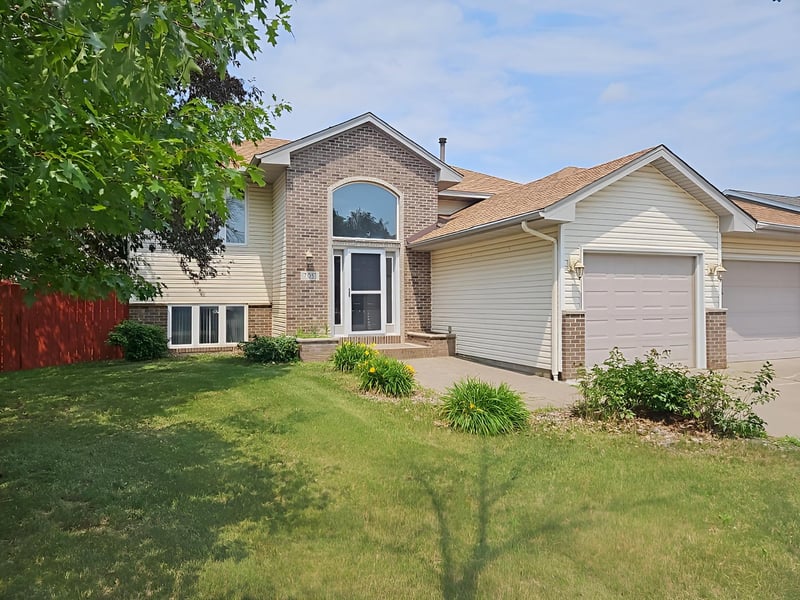 7051 147th Ave NW, Ramsey, MN 55303