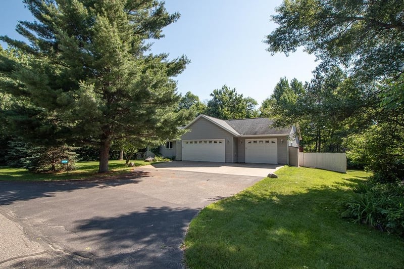 29756 Red Pine Dr, Breezy Point, MN 56472