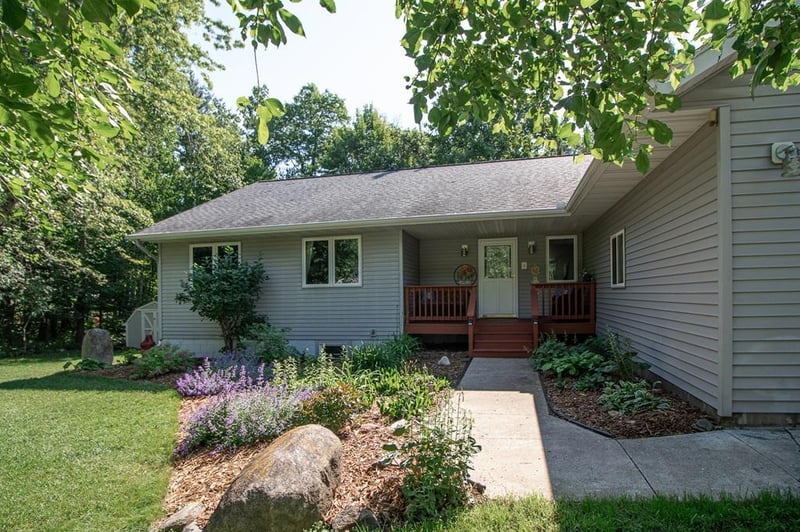 29756 Red Pine Dr, Breezy Point, MN 56472