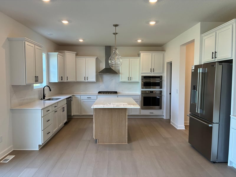 8656 Periwinkle Blvd, Woodbury, MN 55129