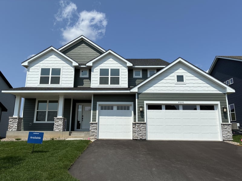 8656 Periwinkle Blvd, Woodbury, MN 55129