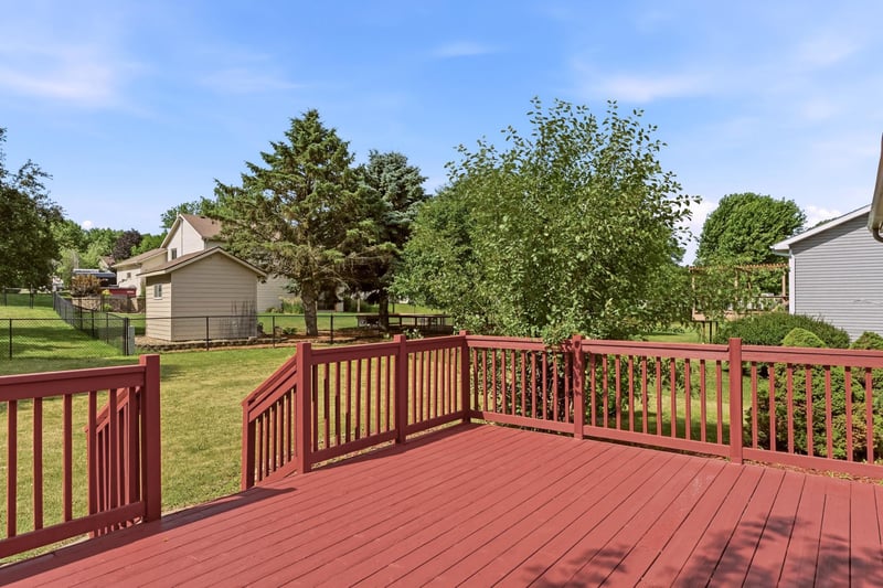 3328 Dorset Ln NW, Rochester, MN 55901