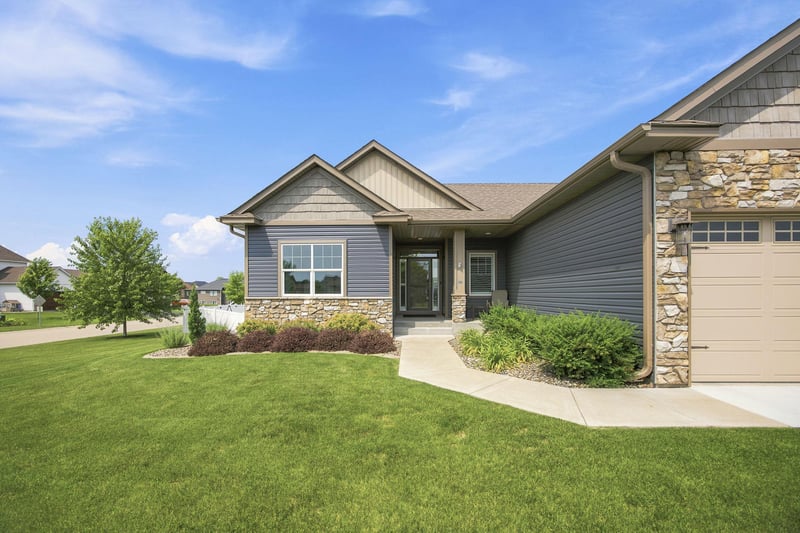 16876 Xeon St NW, Andover, MN 55304