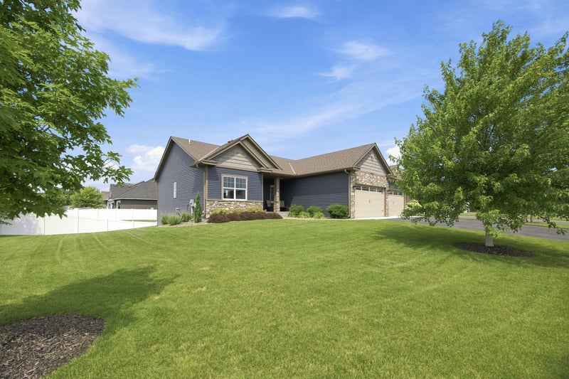 16876 Xeon St NW, Andover, MN 55304