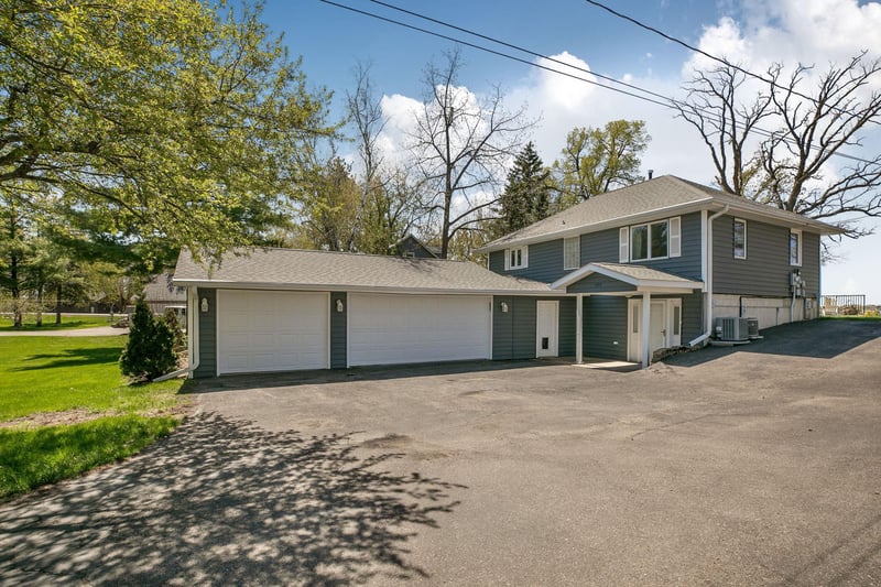 5715 Imhoff Ave SW, Howard Lake, MN 55349