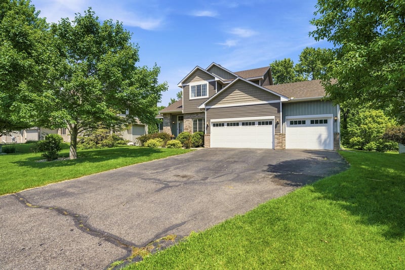 10190 Noble Ct N, Brooklyn Park, MN 55443