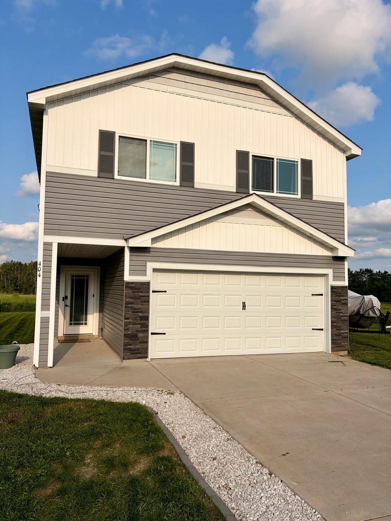 404 Cardinal St, Mora, MN 55051