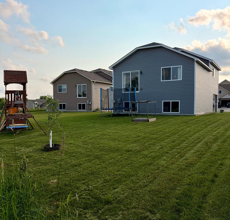 404 Cardinal St, Mora, MN 55051