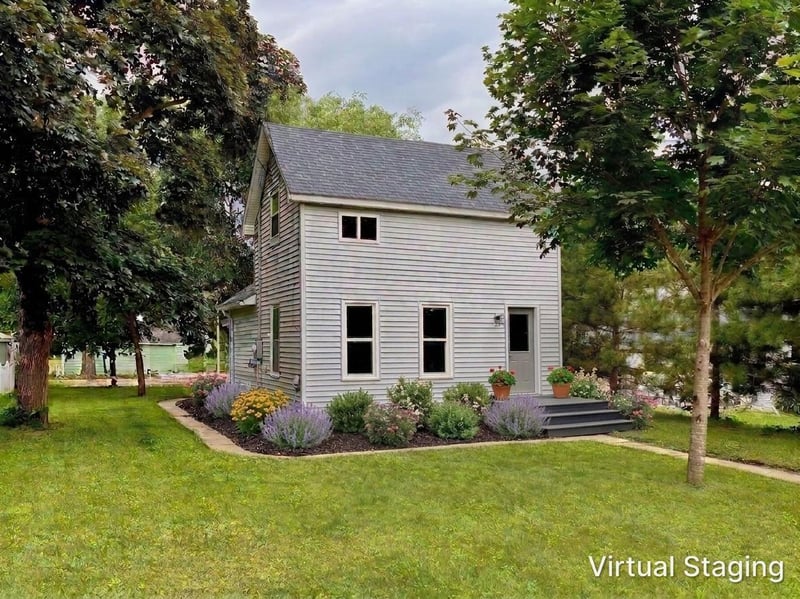 1308 Norwood St, Red Wing, MN 55066