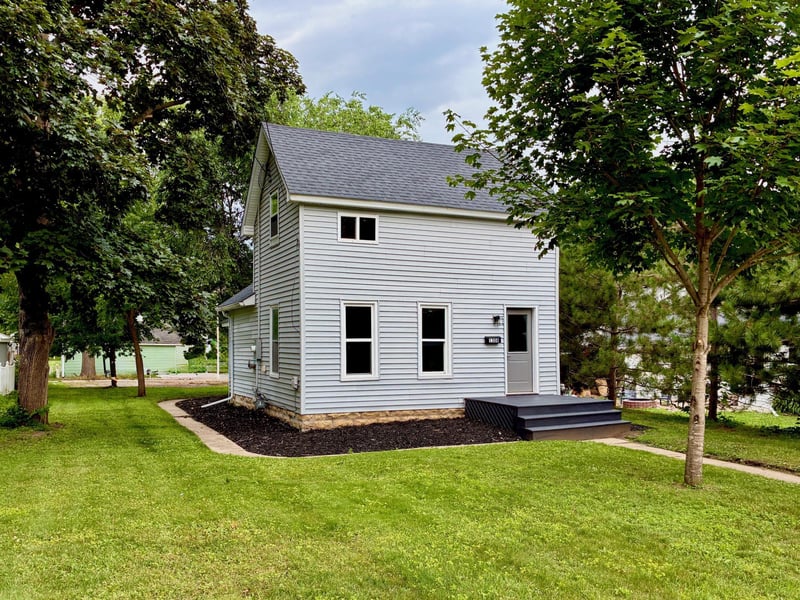 1308 Norwood St, Red Wing, MN 55066