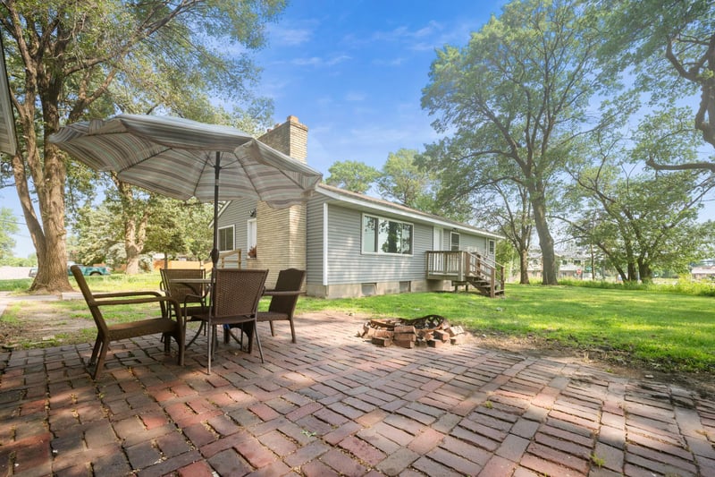 9330 Flintwood St NW, Coon Rapids, MN 55433