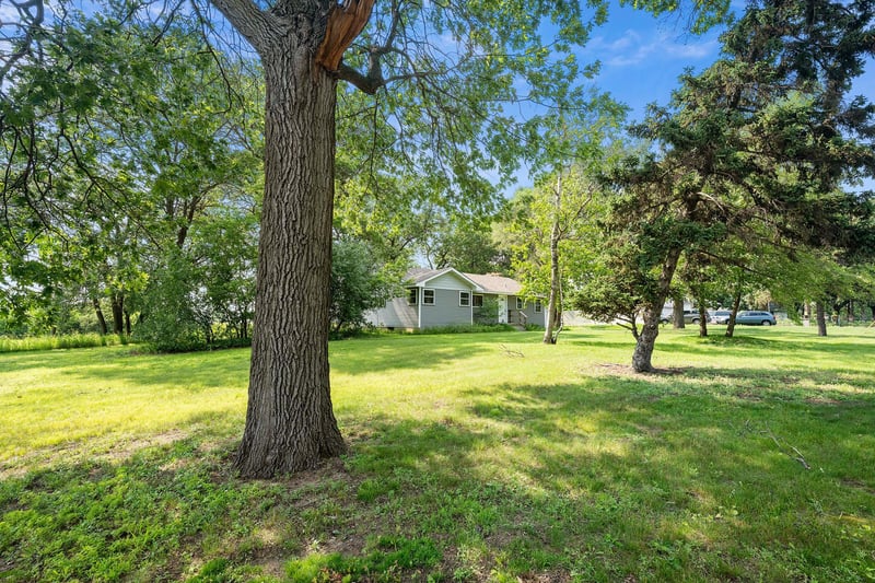 9330 Flintwood St NW, Coon Rapids, MN 55433