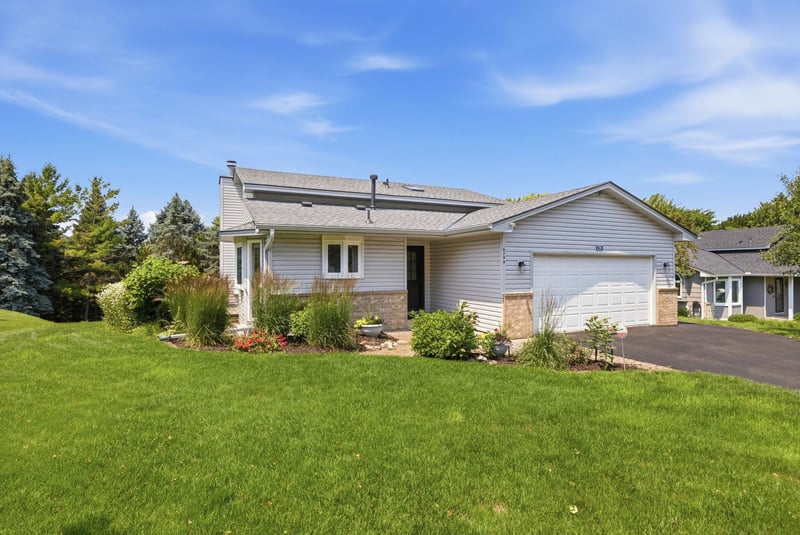 6799 Sunnyslope Dr N, Maple Grove, MN 55311