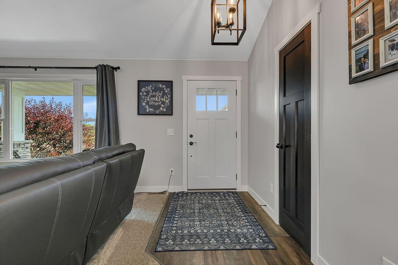 23063 Turquoise St, Saint Augusta, MN 56301