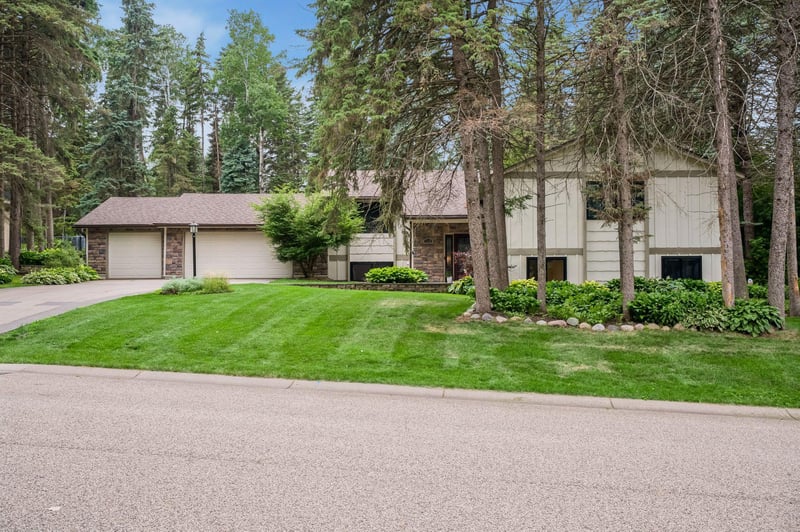 1148 Kenilworth Dr, Woodbury, MN 55125