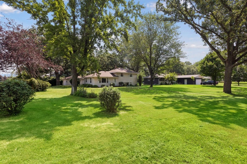 2163 29th Ave NW, New Brighton, MN 55112