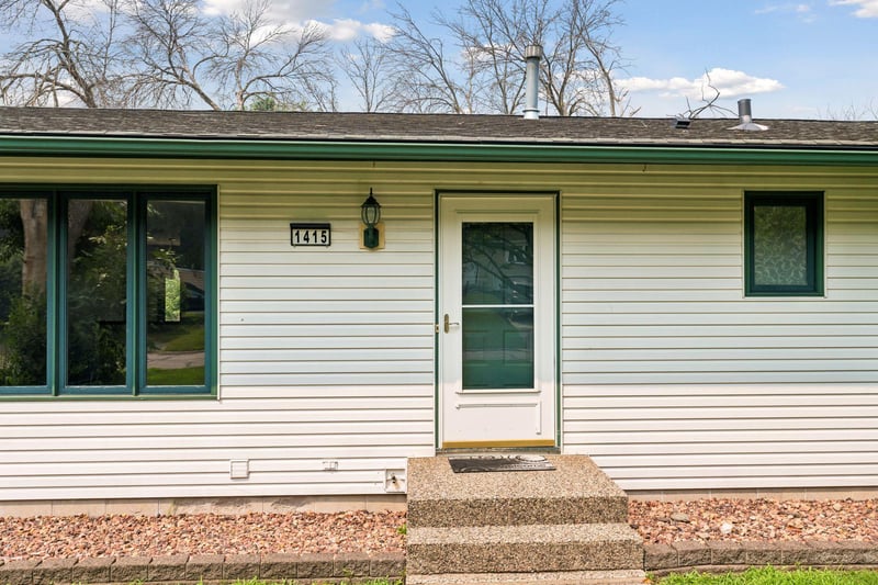 1415 11th Ave, Newport, MN 55055